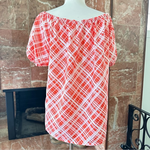 Off shoulder Puffy Sleeves Red White Checked Top Size Large - Picture 9 of 10